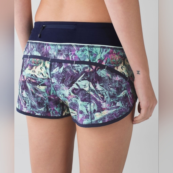 Lululemon Run Speed Short 4-way Stretch Iridescent Multi Size 4 *Read* - Picture 1 of 13